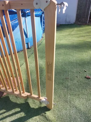Barrera seguridad niños y mascotas madera