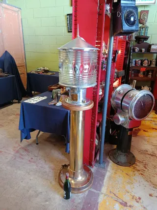 ANTIGUA BALIZA DE PUERTO