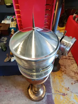 ANTIGUA BALIZA DE PUERTO