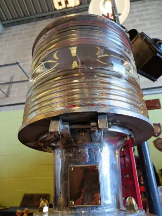 ANTIGUA BALIZA DE PUERTO