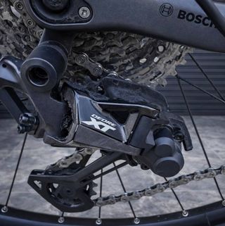 Cube Reaction Hybrid SL 1.800km con ROCKSHOX y  XT