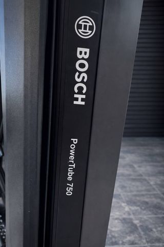 Cube Reaction Hybrid SL 1.800km con ROCKSHOX y  XT