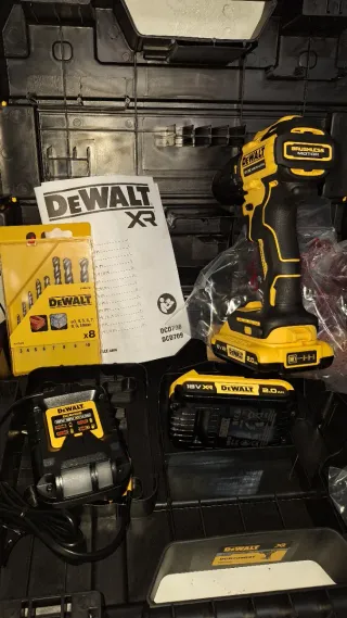 Taladro Percutor Dewalt DCD709D2T 18V