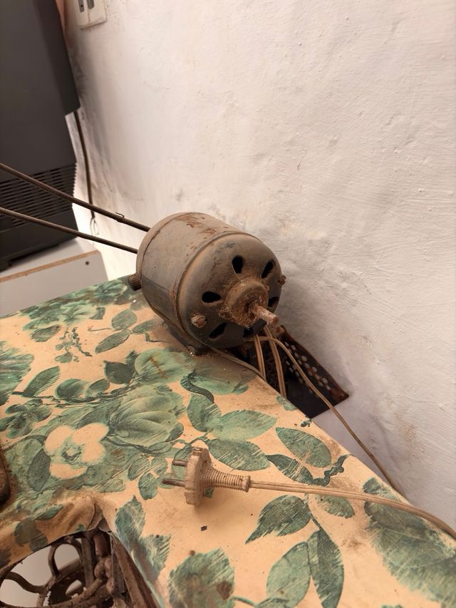 Máquina de coser Kohler antigua