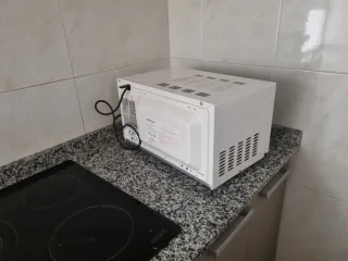 Microondas Orbegozo Blanco