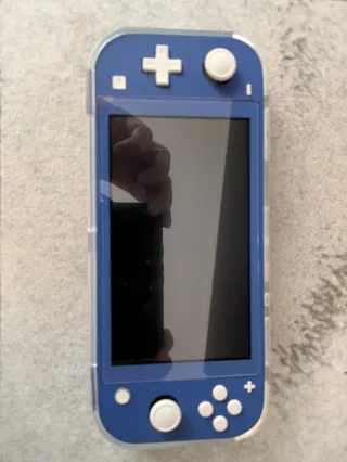 Nintendo Switch Lite Azul + funda de viaje