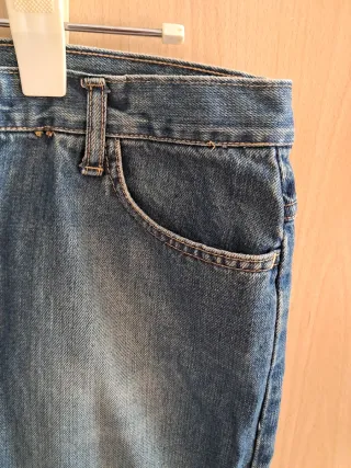 Falda tejana con cordones