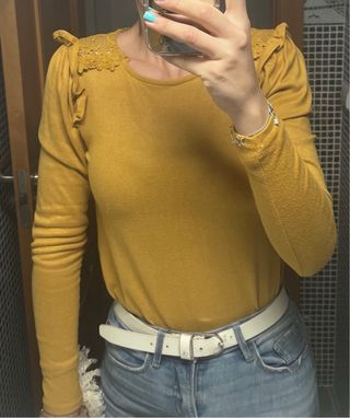 Camiseta mostaza manga larga talla XS