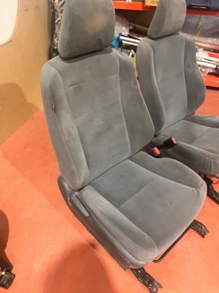 Asientos Delanteros Toyota Land Cruiser 150