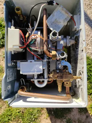 Calentador Baxi exterior