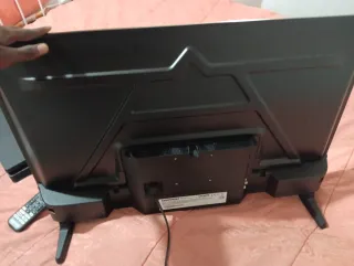 PS4 Slim Negra + 2 Juegos + Mando+ Televisor