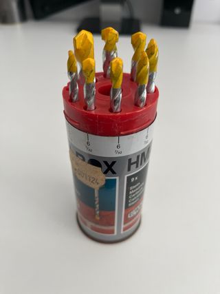 Juego de 8 brocas para pared marca RUWAG.