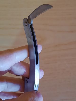 Cavatappi/coltello multifunzione