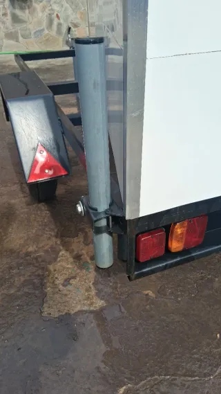 Remolque publicitario nuevo