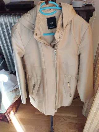 Abrigo MNG Camel Mujer