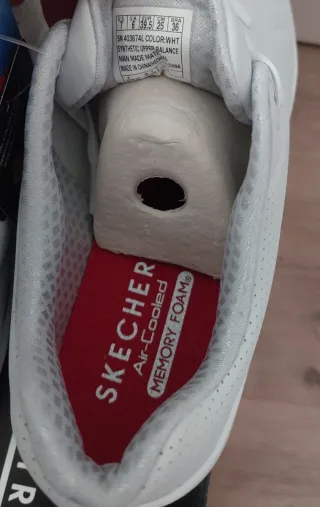 Sapatilhas Skechers Uno Stand on Air Brancas