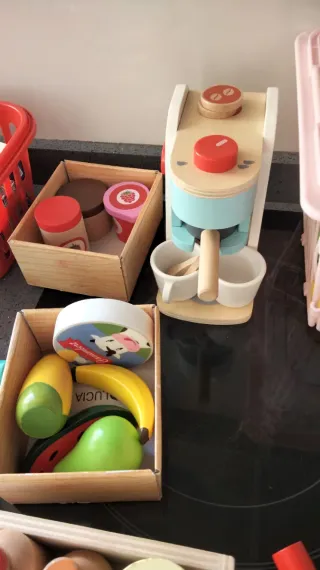 Juguetes de madera: pizza, tarta y cesta