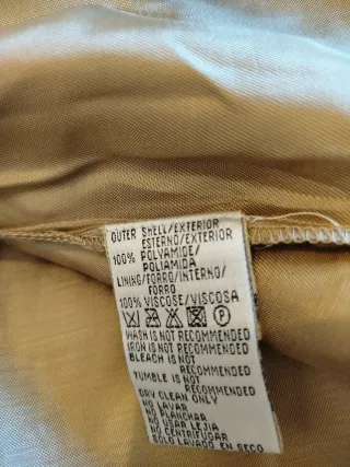 Vestido transparente con bordado floral