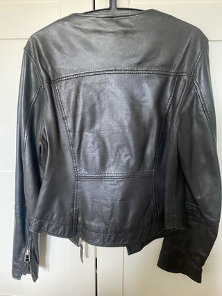 Chaqueta de piel Goes