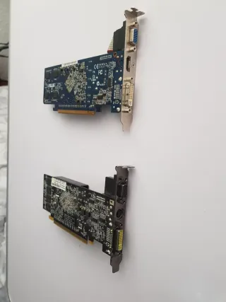Lote 2 Tarjetas Gráficas ASUS y XFX 1GB