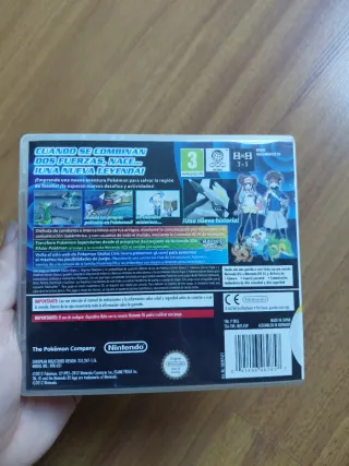 Caja vacía Pokémon Edición Negra 2