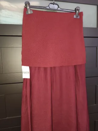 Falda indefeir burdeos