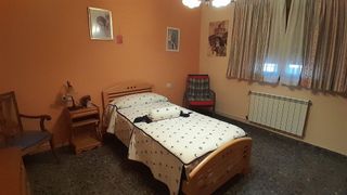 Chalet en venta en Yecla