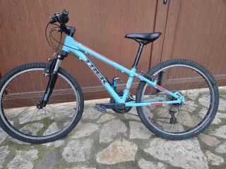 Bicicleta Trek Superfly 24 Blu