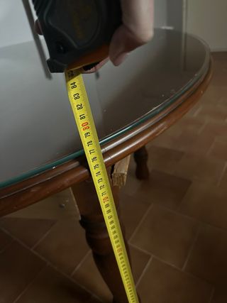 Mesa redonda de madera