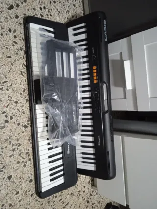2 Teclados Casio Casiotone CT-S100 Negociaciones