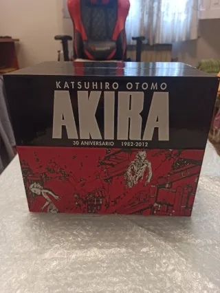 AKIRA Cofre 30 Aniversario