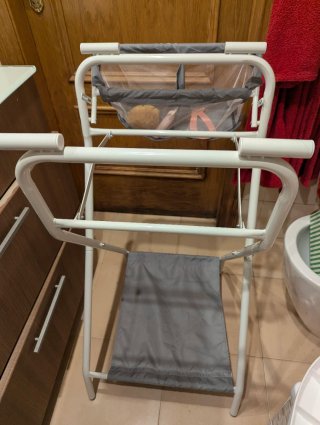 Bañera bebé plegable rosa sin usar y patas usadas