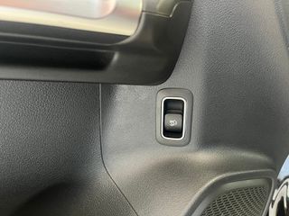 MERCEDES-BENZ GLB 2.0 GLB 200 D DCT