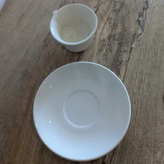 Taza de café y pato de La cartuja de Sevilla