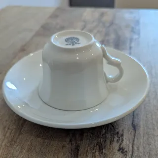 Taza de café y pato de La cartuja de Sevilla