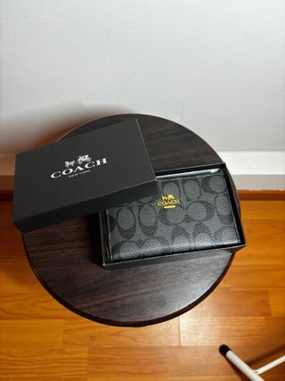 Carteira Coach Nova