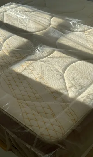 Materasso ortopedico. Viscoelastico con molle