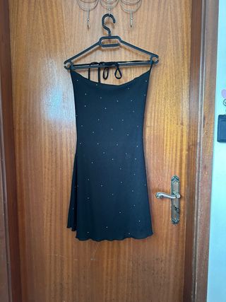 Vestido preto com brilhos