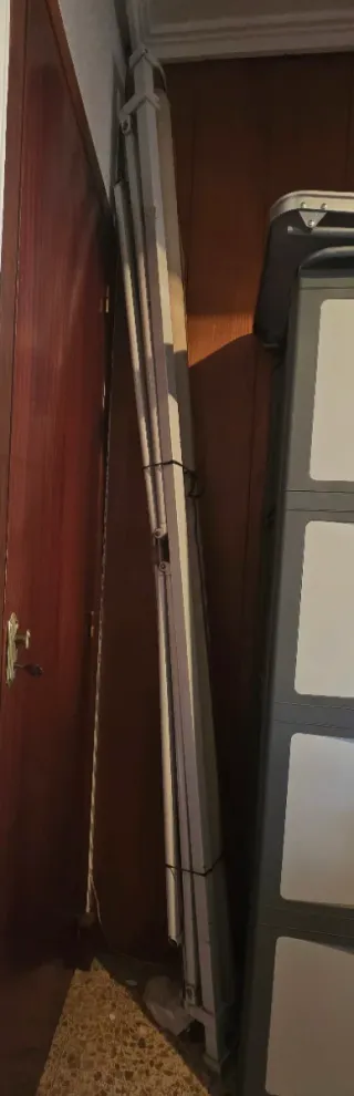 Toldo de pared beige