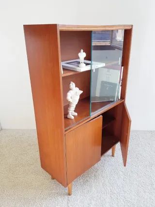 Vitrina Mid Century. Francia, 60s.