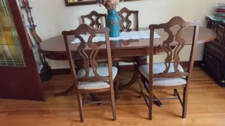 Mesa comedor extensible + 4 sillas madera