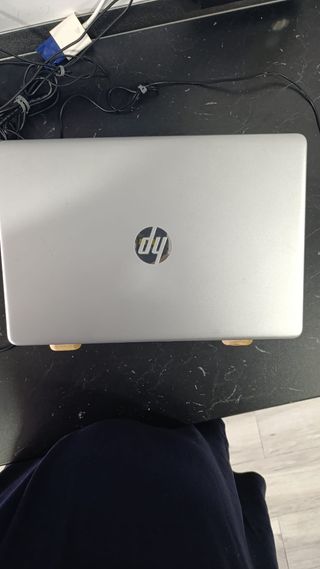 ORDENADOR PORTATIL HP