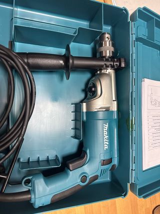 Taladro Percutor Makita HP2070 20mm 1010w