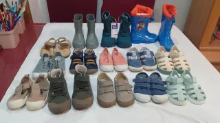Lote 14 pares zapatos infantiles de niño