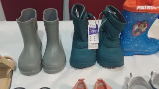 Lote 14 pares zapatos infantiles de niño