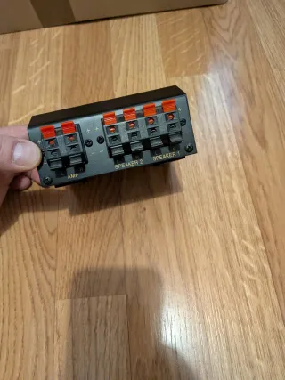 Resound CVS902 Conmutador Altavoces 2 Pares