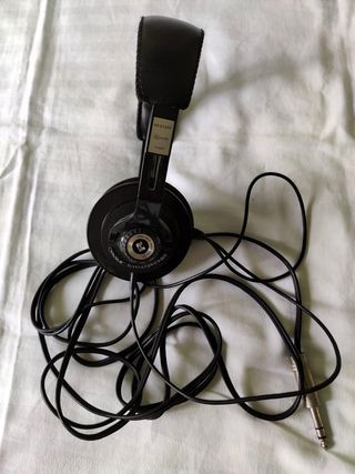 Auriculares Realistic HD-810RV