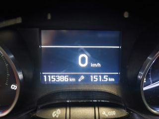 Peugeot 2008 Allure 1.6 BlueHDi 100