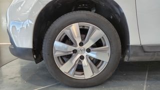 Peugeot 2008 Allure 1.6 BlueHDi 100