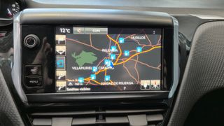 Peugeot 2008 Allure 1.6 BlueHDi 100